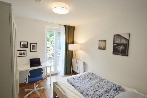 Foto - 3er WG, MÖBILIERT, super LAGE, neu SANIERT, Blick ins GRÜNE :-)