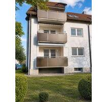 Moderne 2-Zi.-EG-Wohnung mit Balkon & Stellplatz – sofort Frei - Neuenmarkt