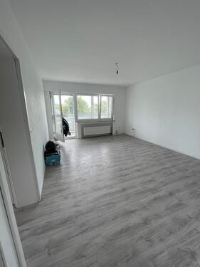 Foto - Helle und schöne 2-Zimmer-Wohnung mit BLK + Aufzug