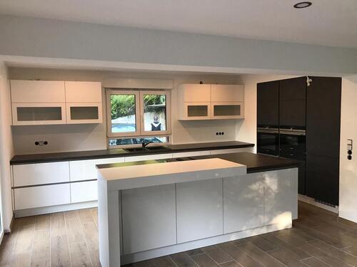 Foto - Einfamilienhaus zu vermieten - 2.500,00&nbsp;EUR Kaltmiete, ca.&nbsp; 180,00&nbsp;m&sup2;