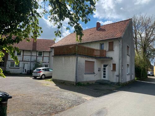 Foto - Gebäude mit 4 WE und großen Garten, von privat