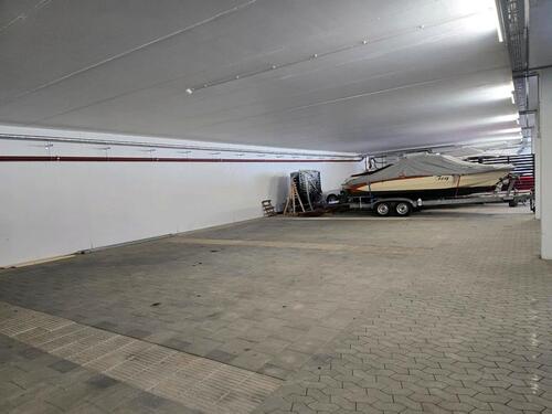 Foto - Tiefgaragenstellplätze Boot , Wohnmobilstellplätze, Auto ,Camper
