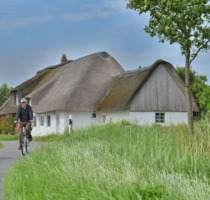 Grundstück und historische Fischerkate (DHH) auf Insel Pellworm