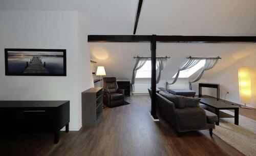 Foto - 2 Zimmer Dachgeschoßwohnung zur Miete in Köln