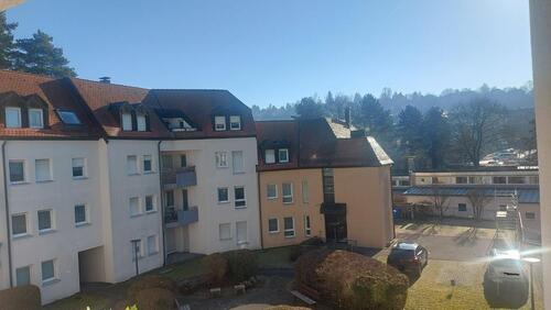 Foto - Gepflegte 3,5-Zim. Whg mit Balkon, Büro und Tiefgaragenstellplatz