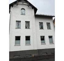 Zentrale Souterrain Wohnung Dillenburger str. in Siegen