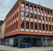 Attraktive 4-Zimmer Stadtwohnung - vis-á-vis der Nikolaikirche - Kiel