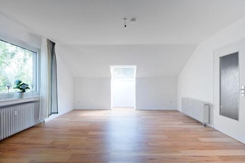 Foto - 1 Zimmer Dachgeschoßwohnung zur Miete in Solingen