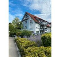Haus-im-Haus-Gefühl: Großzügige Maisonette mit Westbalkon & Blick - Oberteuringen