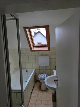 Foto - 1 Zimmer Dachgeschoßwohnung zur Miete in Gevenich