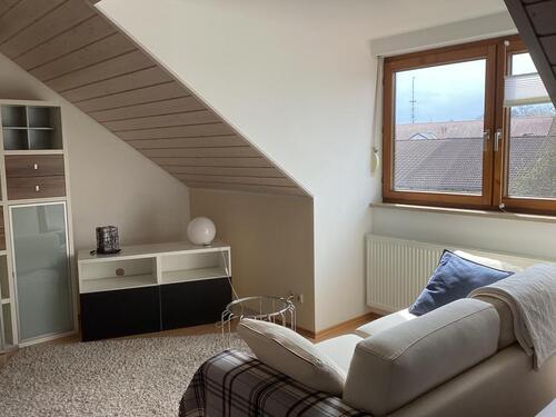 Foto - 1 Zimmer Dachgeschoßwohnung in Kirchheim bei München