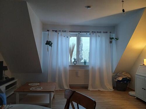 Foto - 2 Zimmer Dachgeschosswohnung in ruhiger Vorortlage