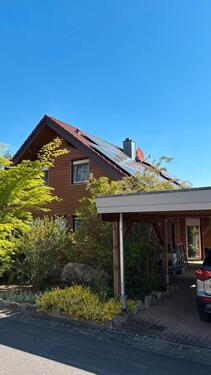 Foto - Einfamilienhaus mit Einliegerwohnung, Garten, Carport, PV, WärmeP