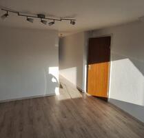 Schiefbahn, 1-Zimmer-Appartement, KDB und 1 Souterrainzimmer - Willich