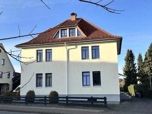 Foto - 2-Zimmer-Dachgeschosswohnung mit Einbauküche + E Geräte + E-Lade