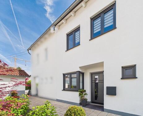 Foto - Gepflegtes Reihenmittelhaus mit 2 TG Stellplätzen