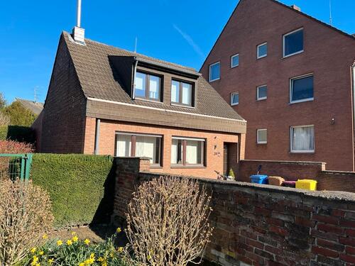 Foto - 4 Zimmer Einfamilienhaus in Neuss