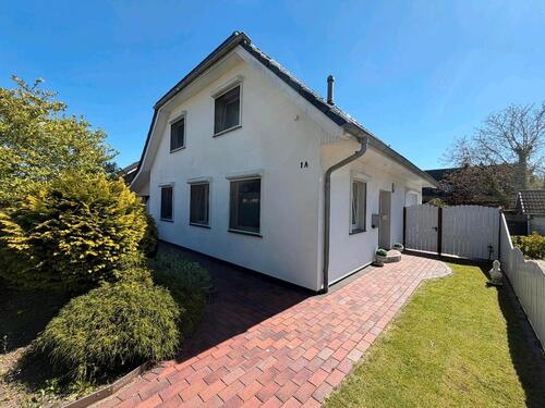 Foto - Einfamilienhaus mit Garage - 420.000,00&nbsp;EUR Kaufpreis, ca.&nbsp; 152,00&nbsp;m&sup2;