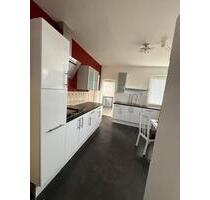 Frisch renovierte EG-Wohnung im Zweifamilienhaus zu vermieten! - Treia