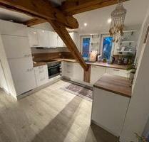 Exklusive DG-Wohnung mit Parkplatz in zentraler Lage - Ober-Ramstadt