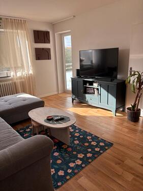 Foto - Helle möblierte 2-Zimmer-Wohnung mit Balkon