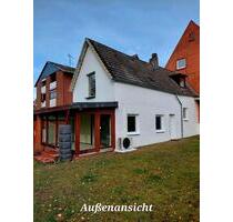 Kleines Traumhaus mit Garten zu vermieten - Neumünster Böcklersiedlung