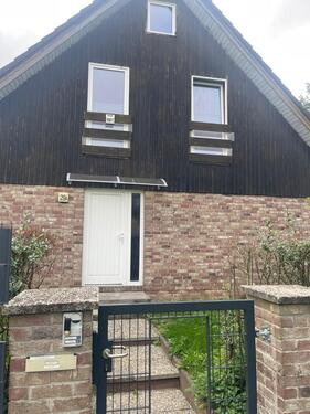 Foto - Haus zu verkaufen mit zwei Wohnungen