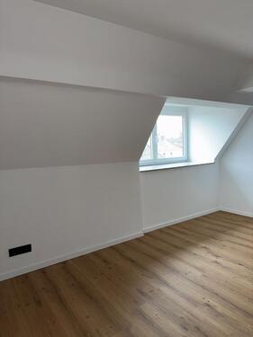 Foto - Dachgeschoßwohnung in Straubing zur Miete