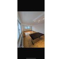 Ohne Provision!Top renovierte zentral gelegene Eigentumswohnung - Bochum Altenbochum