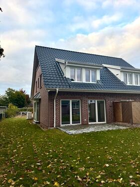 Foto - Neubau-DHH in Quickborn – modern, ruhig & bezugsfrei!