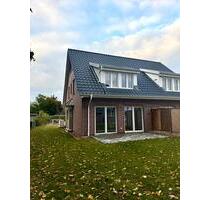 Neubau-DHH in Quickborn – modern, ruhig & bezugsfrei!