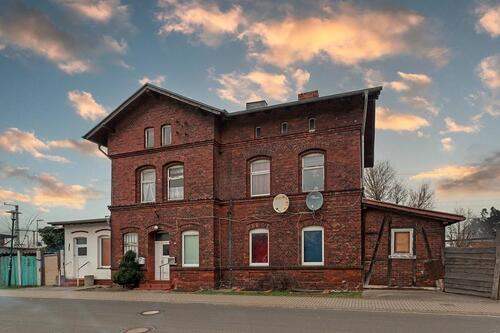 Foto - Mehrfamilienhaus im ehemaligen Postgebäude