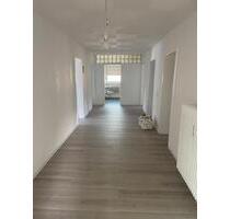 Schöne Eigentumswohnung mit großem Garten und Stellplätzen - Namborn