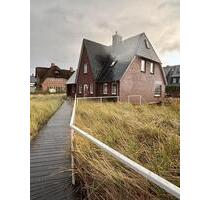 3 Zimmer Maisonette Wohnung - 1.600,00&nbsp;EUR Kaltmiete, ca.&nbsp; 68,00&nbsp;m&sup2; in Wenningstedt-Braderup (Sylt) (PLZ: 25996)