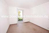 Foto - Begrünte, sehr gepflegte Wohnanlage und großer Balkon!