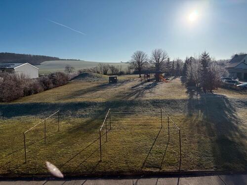 Foto - Gepflegte 4- Zimmer- Wohnung mit Einbauküche, Ruhige Lage