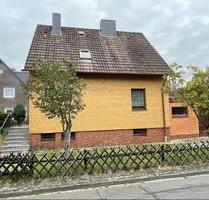 Renovierungsbedürftiges kleines Haus in zentraler Lage - Gifhorn