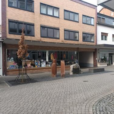 Foto - Ladenlokal in Menden - 870,00&nbsp;EUR Kaltmiete, ca.&nbsp; 100,00&nbsp;m&sup2;