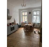 Wg zimmer mit alleinerziehender Mama nur für Frauen - Berlin Friedrichshain-Kreuzberg