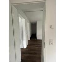 5 Zimmer Doppelhaushälfte - 1.700,00 EUR Kaltmiete, in Appen (PLZ: 25482)