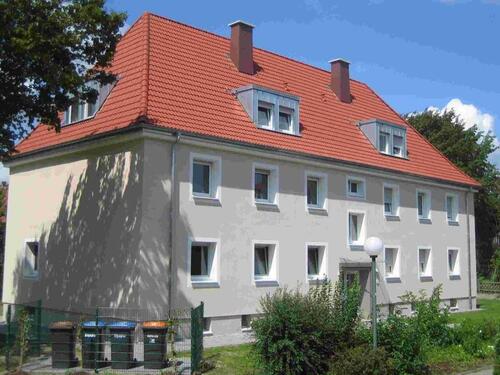 Foto - Bei VIVAWEST die Sonnenstrahlen auf dem eigenen Balkon genießen.