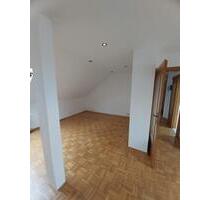 2-Zi. DG-Wohnung - Besichtigung 4. April 17:00 Uhr - Wuppertal Gemarkung Langerfeld