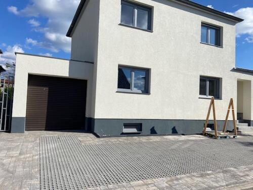 Foto - Einfamilienhaus 100m² , 3 Zimmer nach Kernsanierung zu vermieten
