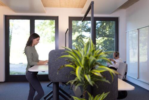 Foto - WORK DIFFERENT im NU PARK Dachau; NEW WORK als Coworkerin erleben! - All-in-Miete