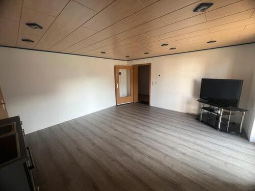 Foto - Kleine 2-Zimmer Wohnung - 375,00&nbsp;EUR Kaltmiete, ca.&nbsp; 50,00&nbsp;m&sup2;