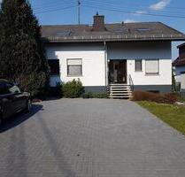 Helle Dachgeschosswohnung in Bendorf-Stromberg