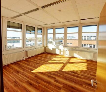 Foto - Freie Büroetage mit neuer Heizung - Ihr Büro 2026