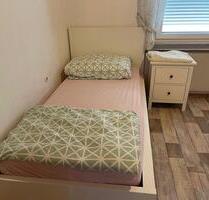 Gemeinsame Frauen WG top Lage! Direkt an der bahnhaltstelle - Hannover Buchholz-Kleefeld