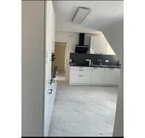 Moderne Wohnung mit 4 Zimmern - 900,00&nbsp;EUR Kaltmiete, ca.&nbsp; 78,00&nbsp;m&sup2; in Windsbach (PLZ: 91575)