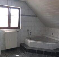 Sehr schöne,großzügige Dachgeschosswohnung - Schönenberg-Kübelberg